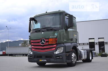 Тягач Mercedes-Benz Actros 2017 в Хусте