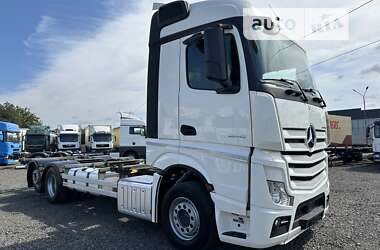 Контейнеровоз Mercedes-Benz Actros 2019 в Луцьку