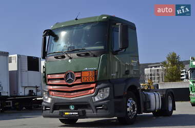 Тягач Mercedes-Benz Actros 2015 в Хусті