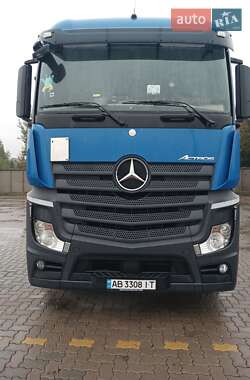 Тягач Mercedes-Benz Actros 2014 в Дубровице