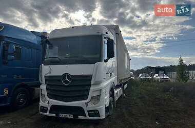 Тягач Mercedes-Benz Actros 2015 в Черновцах