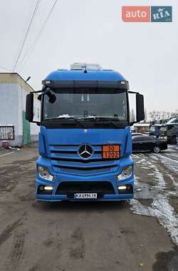 Тягач Mercedes-Benz Actros 2013 в Києві