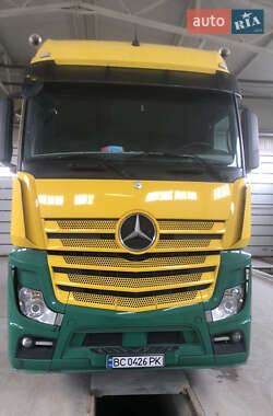 Тягач Mercedes-Benz Actros 2013 в Львове