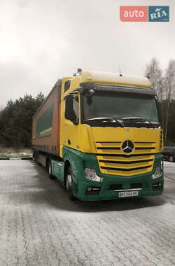 Тягач Mercedes-Benz Actros 2013 в Львове