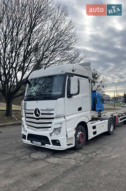 Тягач Mercedes-Benz Actros 2016 в Ровно