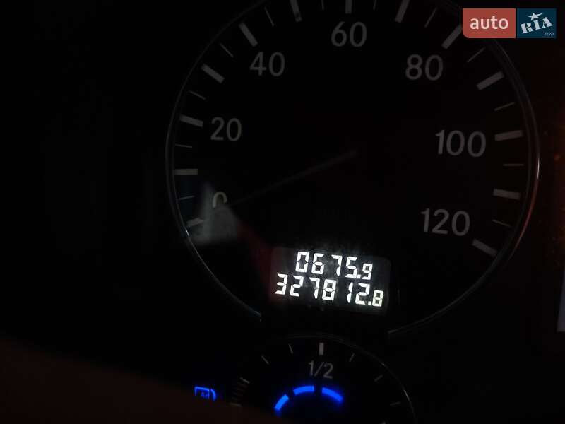 Тягач Mercedes-Benz Actros 2012 в Києві
