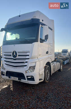 Тягач Mercedes-Benz Actros 2013 в Іршаві