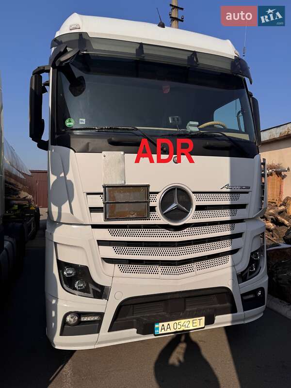 Тягач Mercedes-Benz Actros 2014 в Киеве