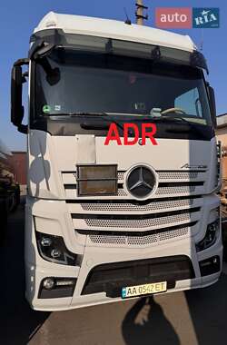 Тягач Mercedes-Benz Actros 2014 в Киеве