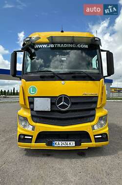 Тягач Mercedes-Benz Actros 2013 в Києві