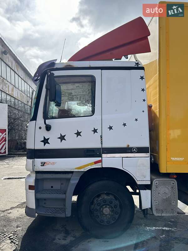 Грузовой фургон Mercedes-Benz Actros 2000 в Киеве