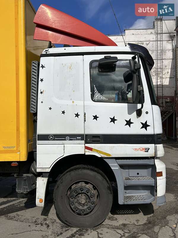 Грузовой фургон Mercedes-Benz Actros 2000 в Киеве