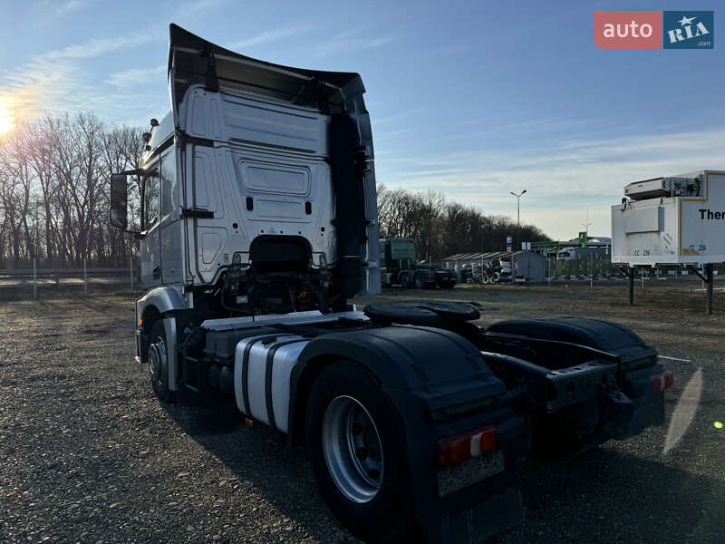 Тягач Mercedes-Benz Actros 2012 в Черновцах
