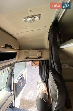 Тягач Mercedes-Benz Actros 2014 в 