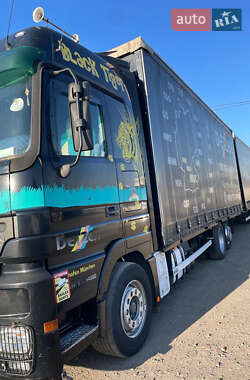 Тентований Mercedes-Benz Actros 2005 в 