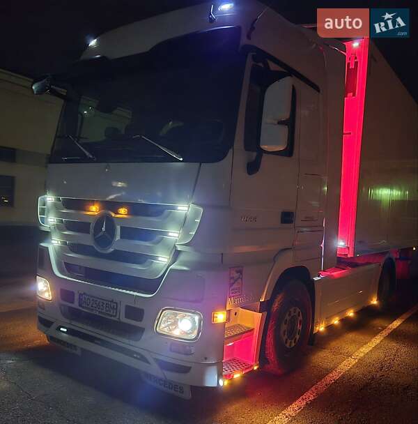 Тягач Mercedes-Benz Actros 2013 в Мукачевому