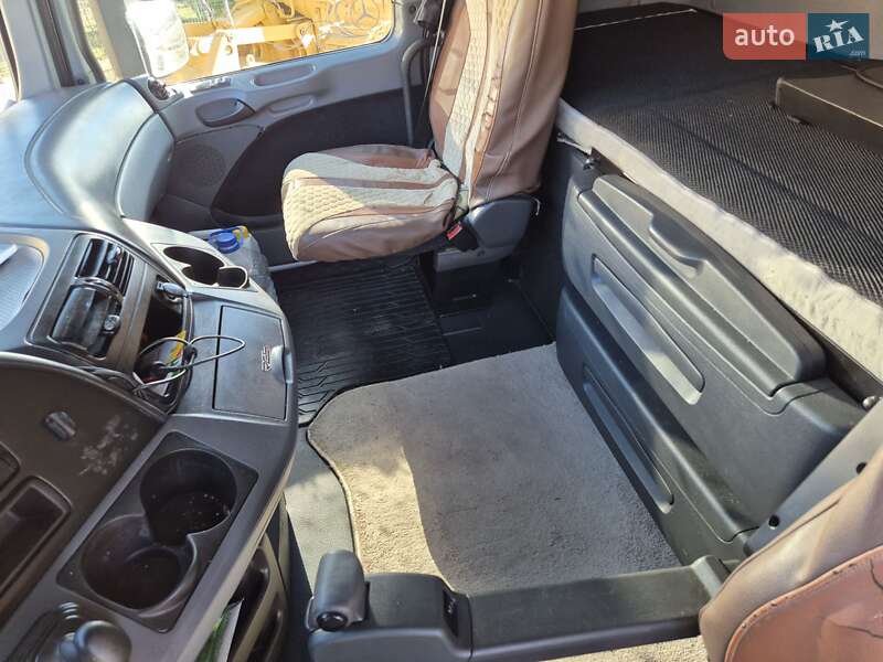 Тягач Mercedes-Benz Actros 2013 в Мукачевому