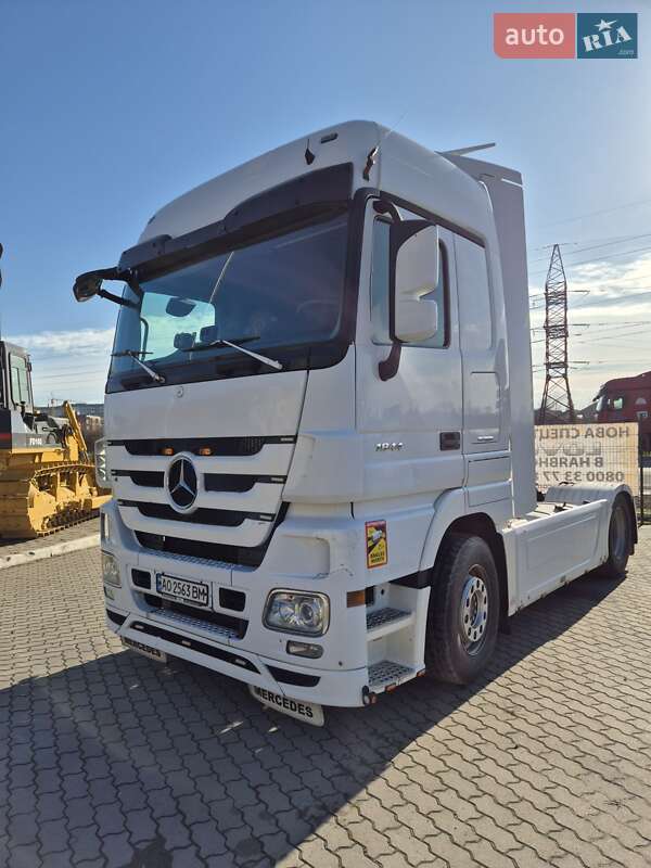 Тягач Mercedes-Benz Actros 2013 в Мукачевому