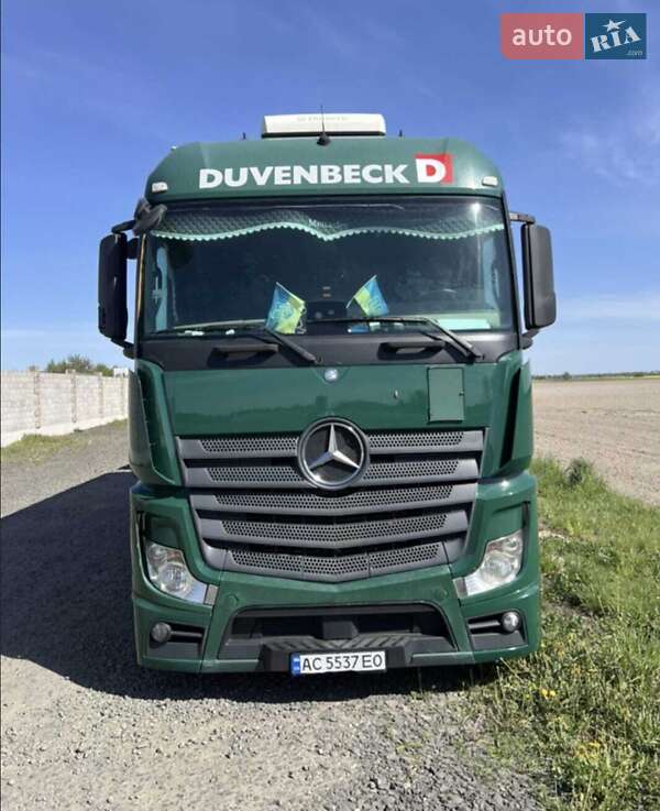 Грузовой фургон Mercedes-Benz Actros 2016 в 