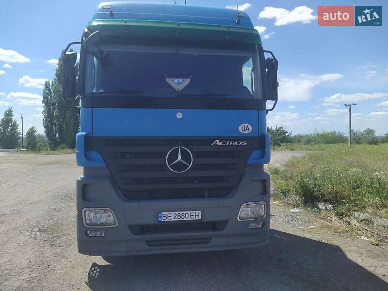 Тягач Mercedes-Benz Actros 2008 в 