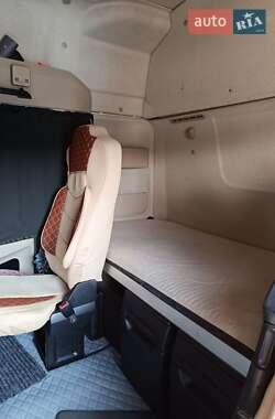 Тягач Mercedes-Benz Actros 2014 в 
