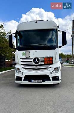 Бензовоз Mercedes-Benz Actros 2014 в Бердичеве