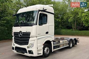 Контейнеровоз Mercedes-Benz Actros 2021 в Чернівцях