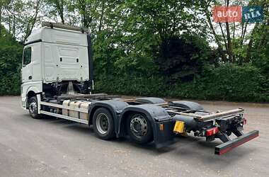 Контейнеровоз Mercedes-Benz Actros 2021 в 
