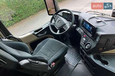 Контейнеровоз Mercedes-Benz Actros 2021 в 