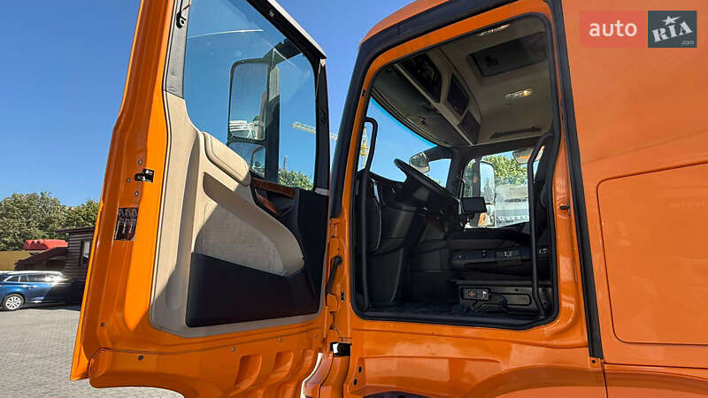 Бензовоз Mercedes-Benz Actros 2013 в Виннице