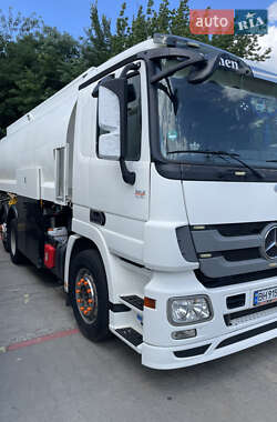 Бензовоз Mercedes-Benz Actros 2012 в Одессе