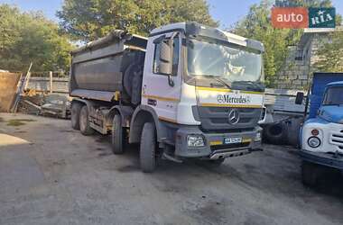 Самосвал Mercedes-Benz Actros 2013 в Киеве
