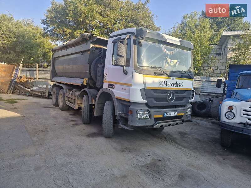 Самосвал Mercedes-Benz Actros 2013 в Киеве фото Самосвал Mercedes-Benz Actros 2013 в Киеве