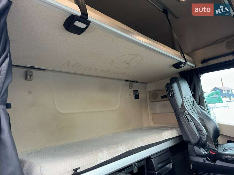 Контейнеровоз Mercedes-Benz Actros 2020 в Луцке