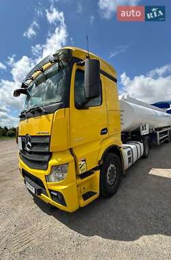 Тягач Mercedes-Benz Actros 2013 в Киеве