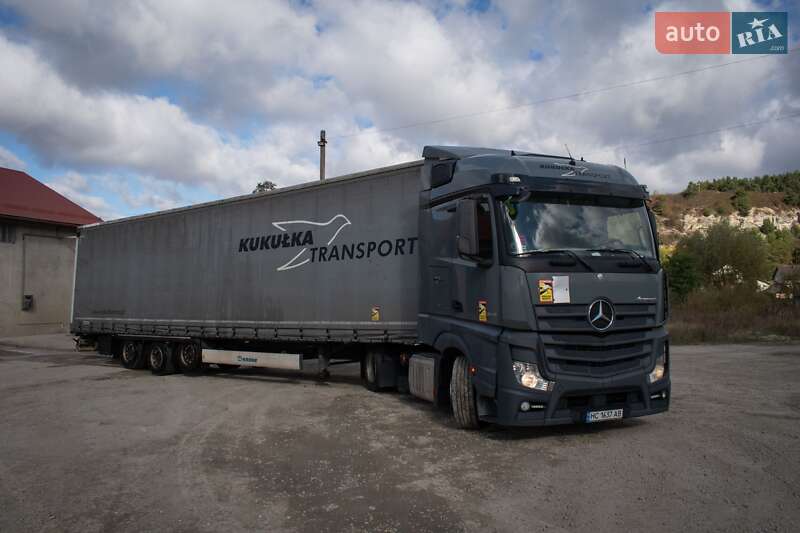 Тягач Mercedes-Benz Actros 2013 в Львове