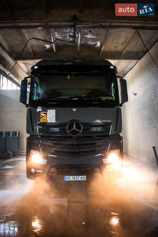 Mercedes-Benz Actros 2013 Mercedes-Benz Actros 2013