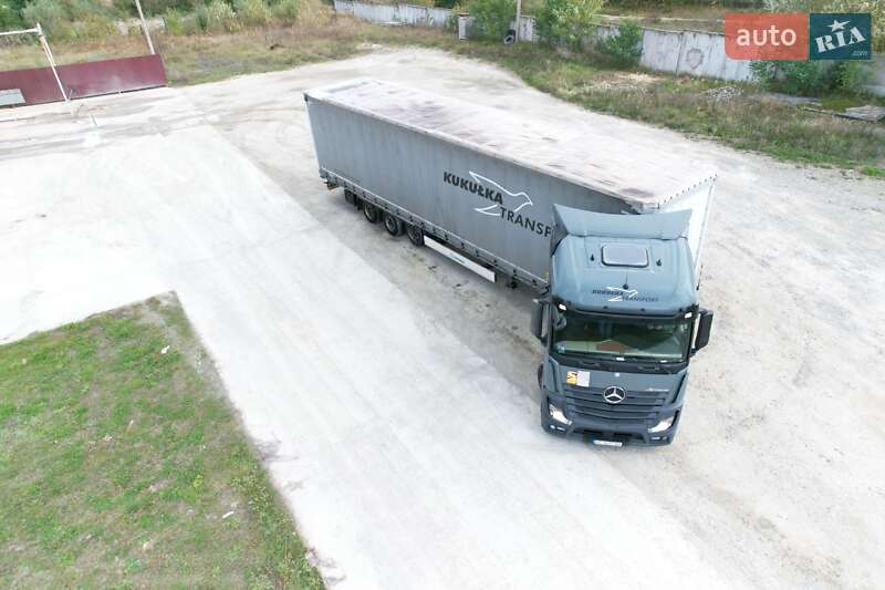 Тягач Mercedes-Benz Actros 2013 в Львове
