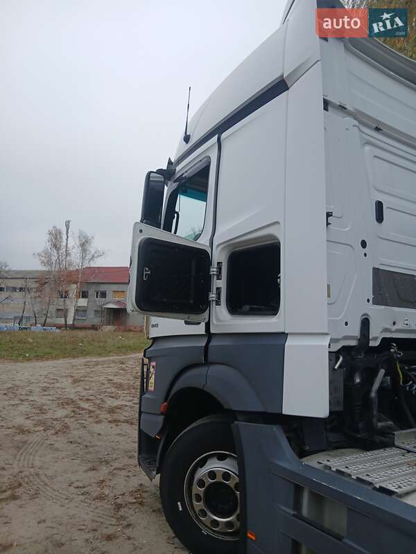 Тягач Mercedes-Benz Actros 2014 в Киеве фото 4 Тягач Mercedes-Benz Actros 2014 в Киеве