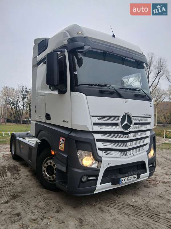 Mercedes-Benz Actros 2014 Mercedes-Benz Actros 2014