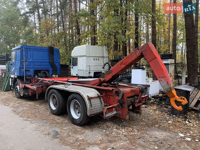 Контейнерный погрузчик Mercedes-Benz Actros 2005 в Буче