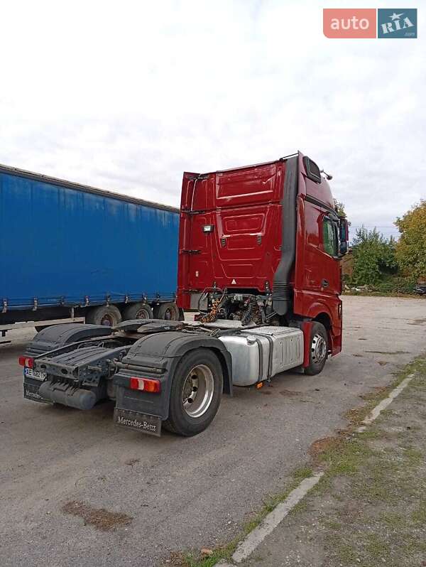 Тягач Mercedes-Benz Actros 2013 в Днепре