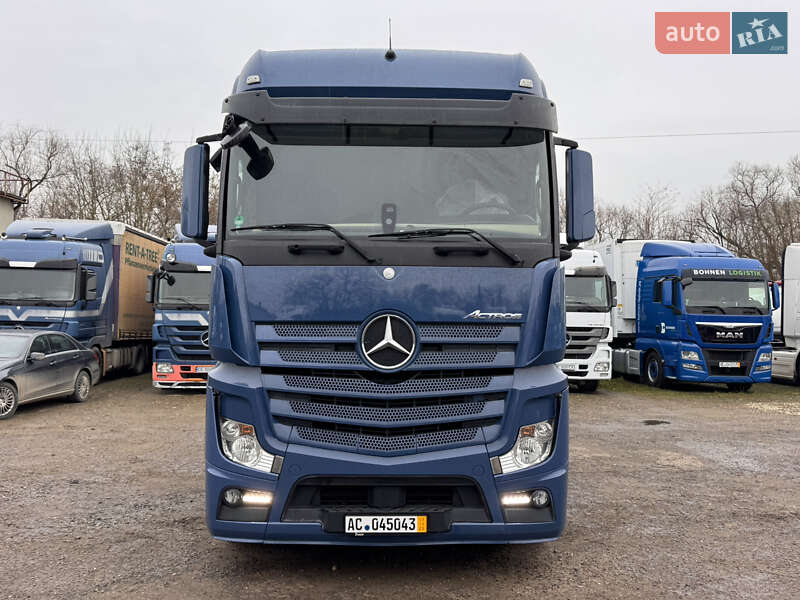 Тягач Mercedes-Benz Actros 2014 в Черновцах