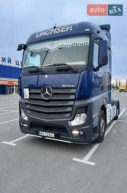 Тягач Mercedes-Benz Actros 2015 в Каменец-Подольском