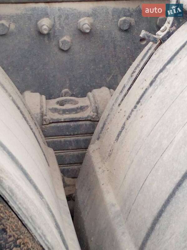 Самосвал Mercedes-Benz Actros 2006 в Ивано-Франковске