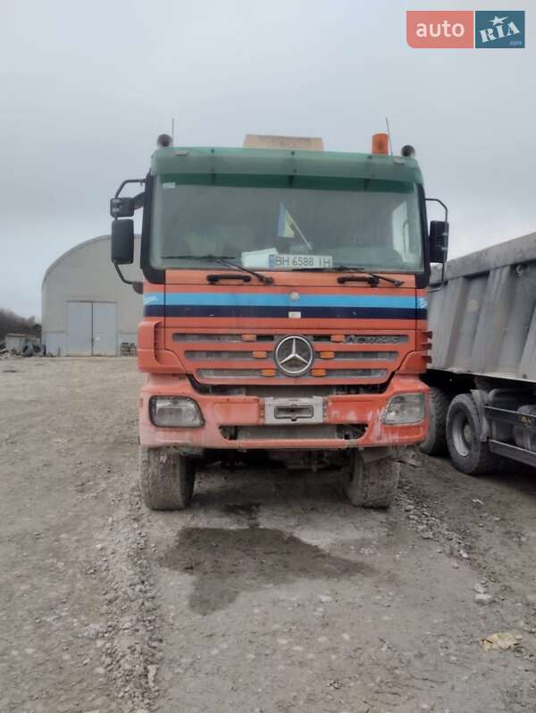 Самосвал Mercedes-Benz Actros 2006 в Ивано-Франковске