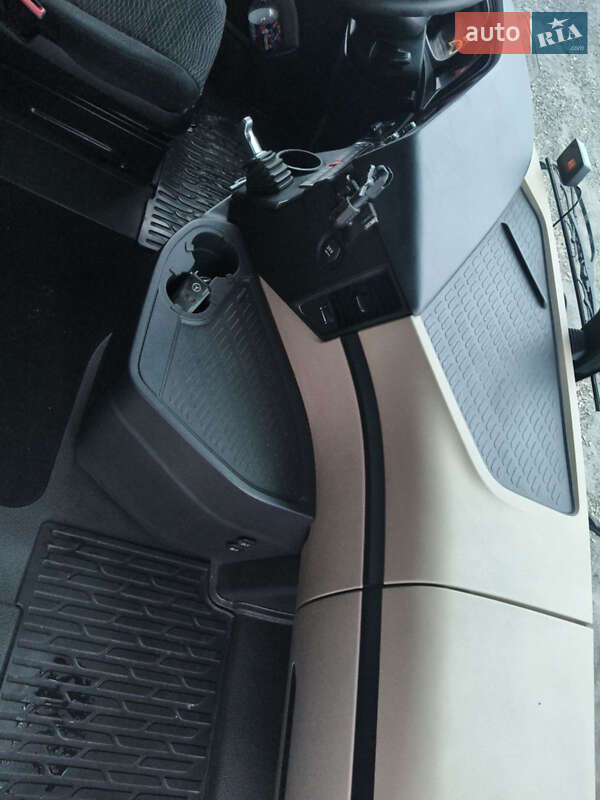 Тягач Mercedes-Benz Actros 2014 в Луцке