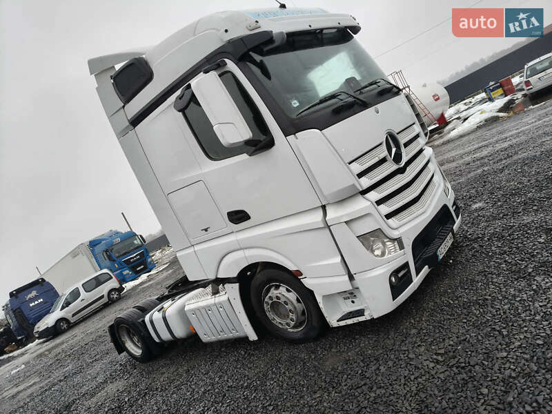 Тягач Mercedes-Benz Actros 2016 в Луцке