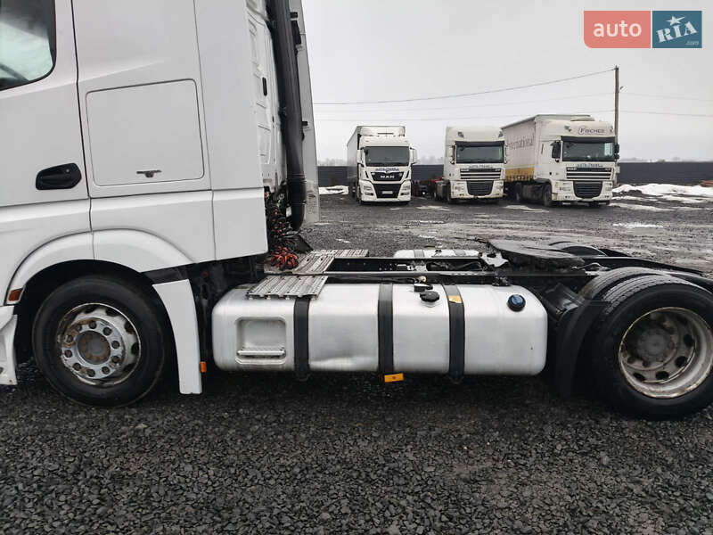 Тягач Mercedes-Benz Actros 2016 в Луцке