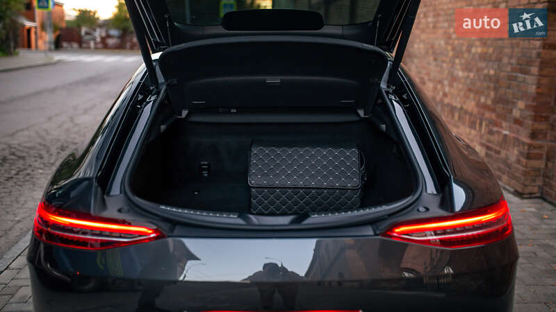 Купе Mercedes-Benz AMG GT 4-Door Coupe 2019 в Чернівцях
